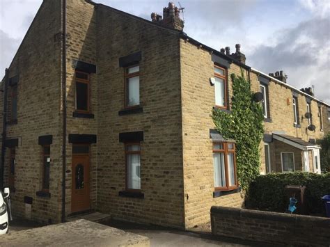 2 Bed Terraced House To Rent In Barnsley, South Yorkshire. . House to rent in barnsley